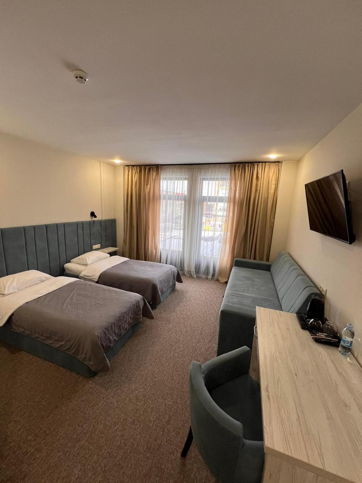 Гетьман Готель & Spa Chortkiv Dış mekan fotoğraf
