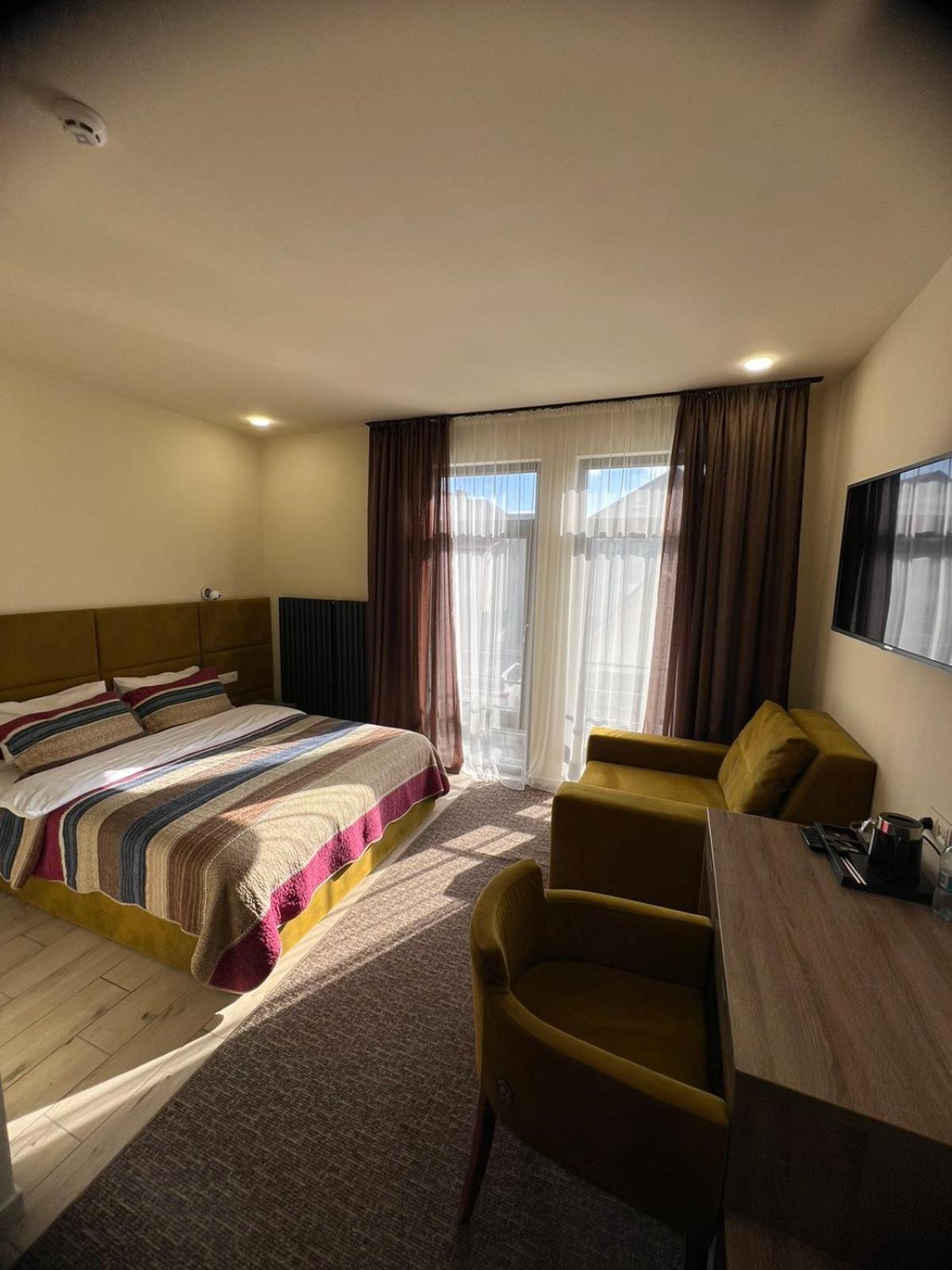 Гетьман Готель & Spa Chortkiv Dış mekan fotoğraf