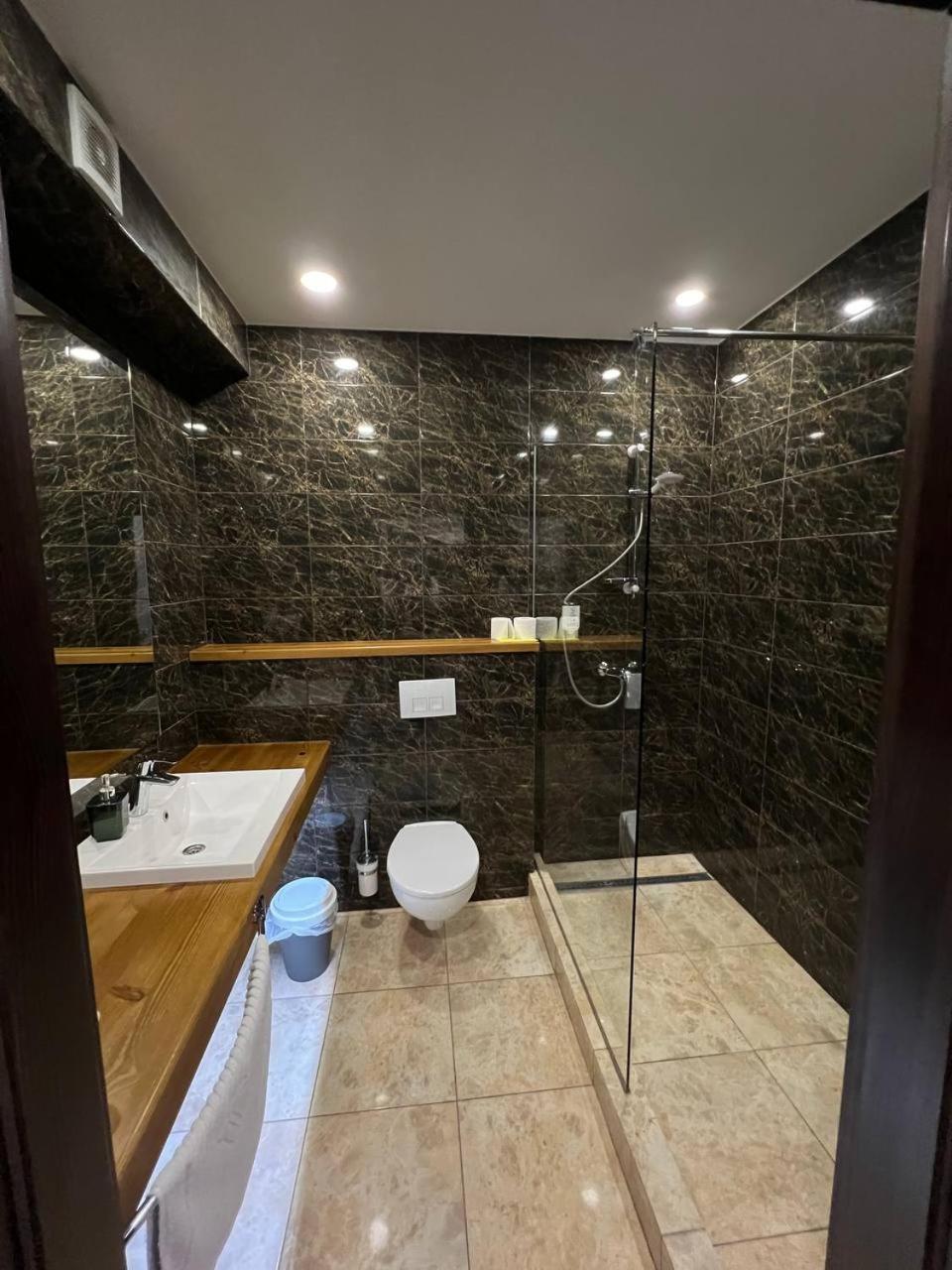 Гетьман Готель & Spa Chortkiv Dış mekan fotoğraf