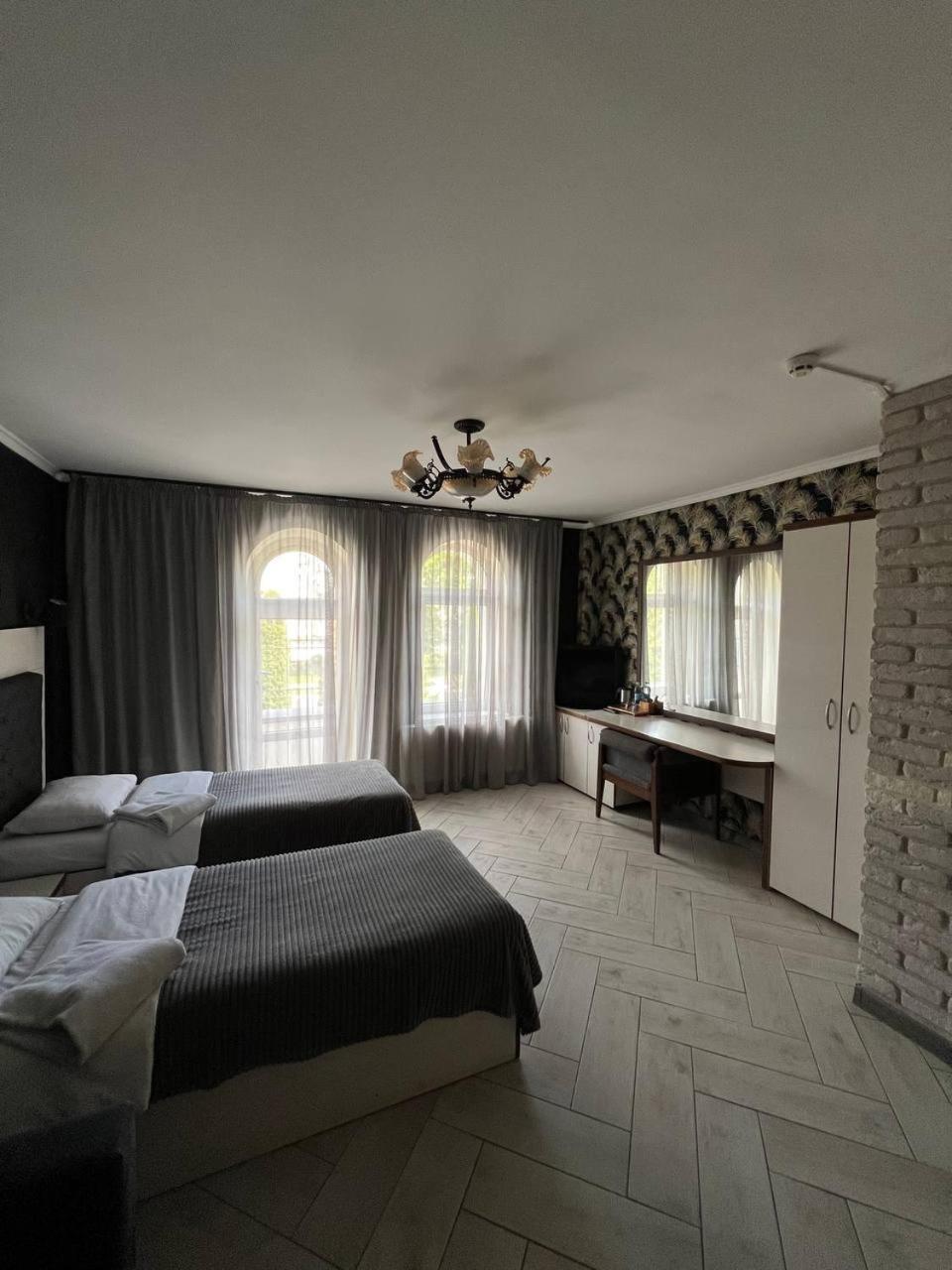 Гетьман Готель & Spa Chortkiv Dış mekan fotoğraf
